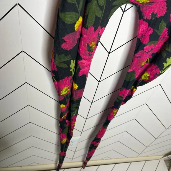 Alice + Olivia | Jasper Tie Waist Roll Sleeve T-Shirt Top Size XL - Picture 5 of 9